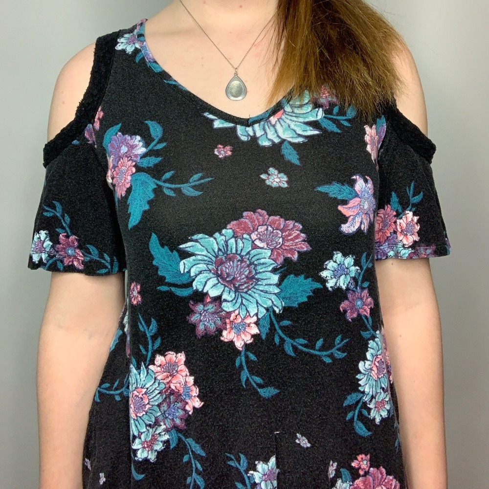 Cold shoulder floral top
